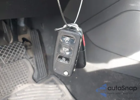 2015 Volkswagen Jetta 2.0L S z USA, uszkodzony, nr VIN 3VW2K7AJ5FM409276